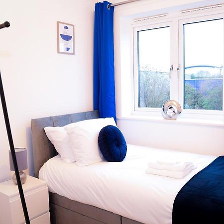Modern 3 Bed House Apartment Wolverhampton Exterior foto