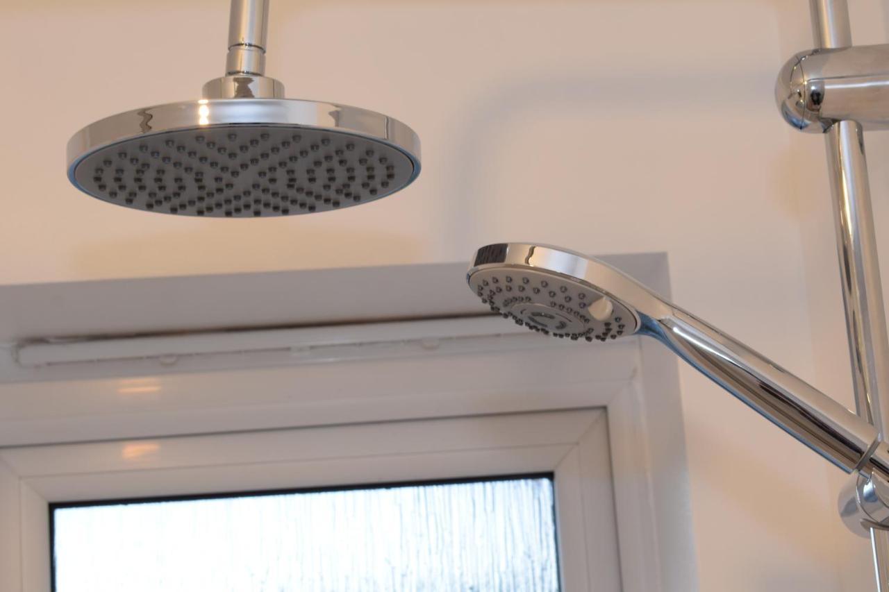 Modern 3 Bed House Apartment Wolverhampton Exterior foto